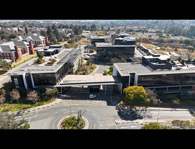 7,000M² OFFICE TO LET IN BRYANSTON